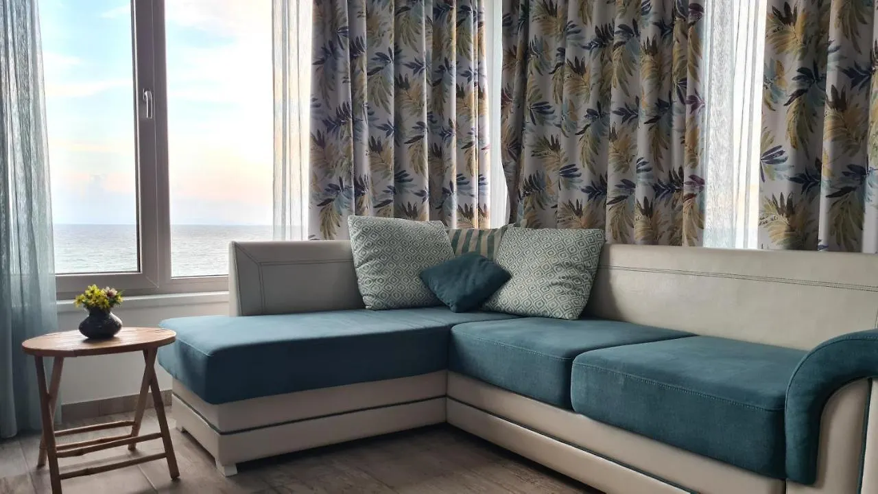 Πανσιόν Villa Flora Σωζόπολη